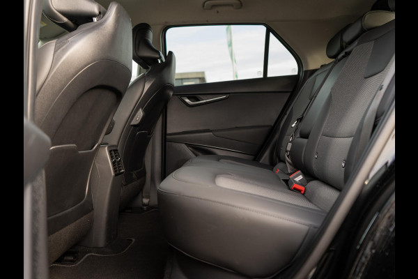 Kia Niro EV Light Advanced 64.8 kWh | Stoelverwarming | Navigatie | Carplay | Adapt. Cruise | Climate | Keyless | Camera