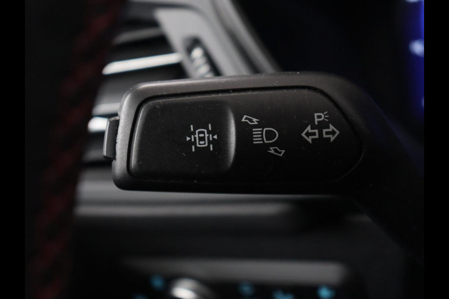 Ford Kuga 2.5 PHEV ST-Line | Panoramadak | Stoelverwarming | Adaptive cruise | 360 Camera | Leder/Alcantara | Full LED | Achterbankverwarming | Navigatie | Climate control | Plug In