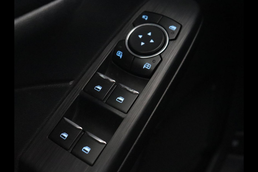 Ford Kuga 2.5 PHEV ST-Line | Panoramadak | Stoelverwarming | Adaptive cruise | 360 Camera | Leder/Alcantara | Full LED | Achterbankverwarming | Navigatie | Climate control | Plug In