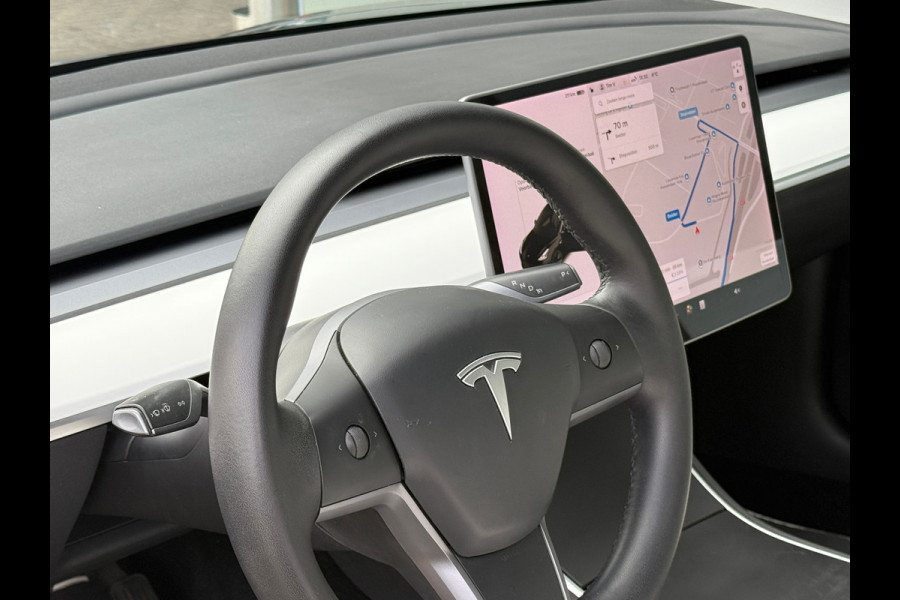 Tesla Model 3 Standard RWD Plus 60 kWh Autopilot 2020