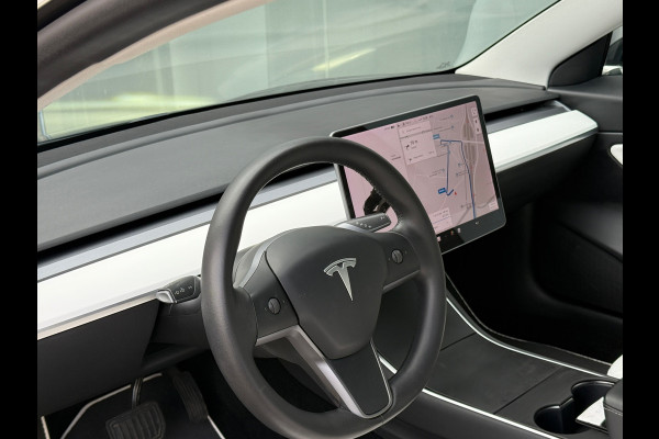 Tesla Model 3 Standard RWD Plus 60 kWh Autopilot 2020
