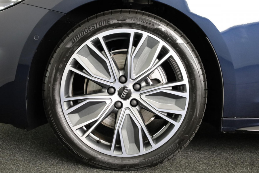Audi A5 Avant 2.0 TFSI S edition 150pk | Matrix Led verlichting | Rondzicht camera | Keyless entry | 19 inch lichtmetalen velgen | S-line