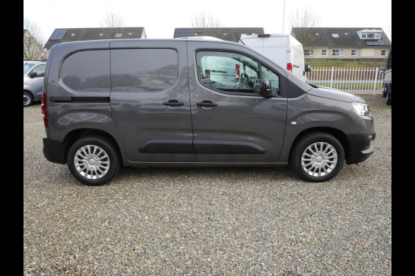 Toyota PROACE CITY 1.2 Turbo Cool Comfort 120PK, L1, Benzine, Airco, 3-zitter