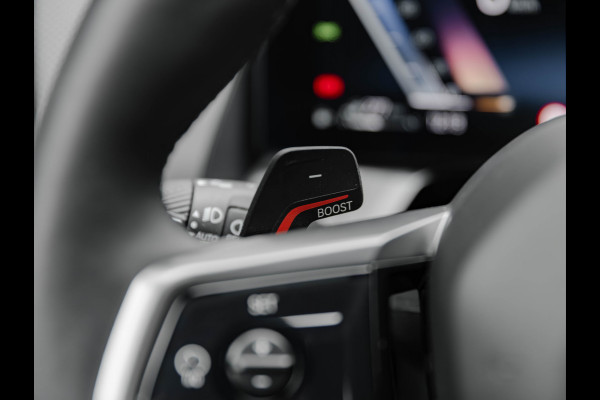 BMW X3 30e xDrive M-Sport - Trekhaak - ACC - 360° Camera - Harman Kardon