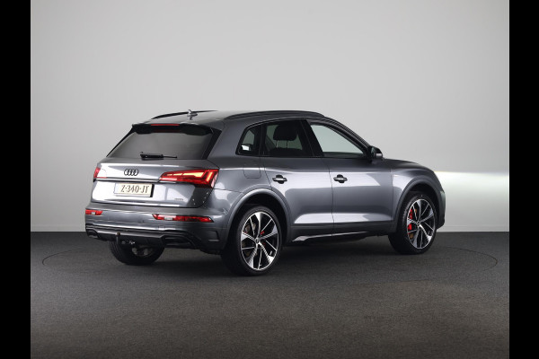 Audi Q5 50 TFSI e S edition Competition 299pk | Adaptieve cruise controle | Stoelverwarming | 21 inch Lichtmetalen velgen | Navigatie