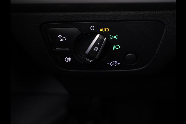 Audi Q5 50 TFSI e S edition Competition 299pk | Adaptieve cruise controle | Stoelverwarming | 21 inch Lichtmetalen velgen | Navigatie