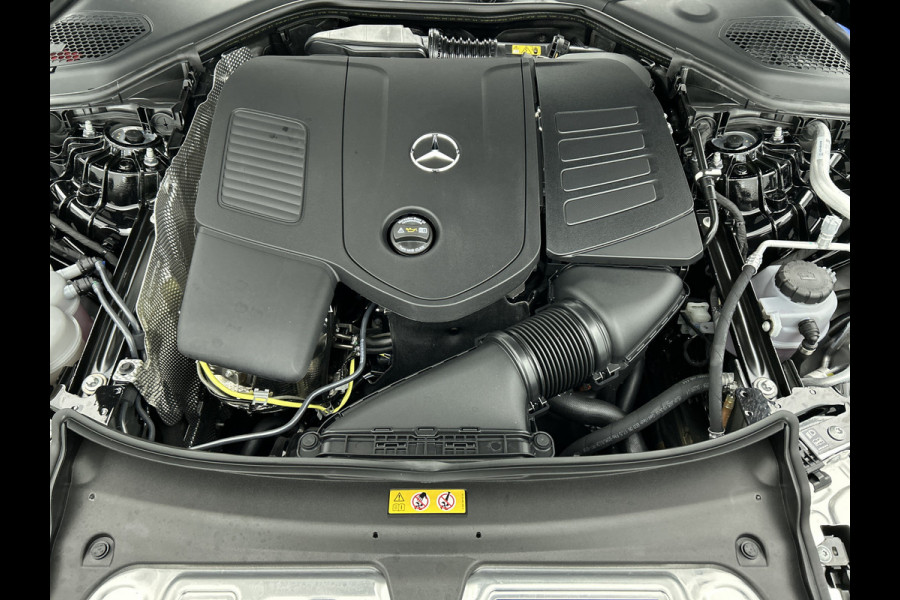 Mercedes-Benz E-Klasse 300 e Sport Edition | Trekhaak | Nightpakket | GUARD 360° vehicle protection Plus | Adaptieve Cruisecontrol | Digital Light | 360° camera | Panoramaschuifdak | Augmented Reality navigatie |