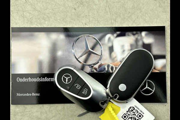 Mercedes-Benz E-Klasse 300 e Sport Edition | Trekhaak | Nightpakket | GUARD 360° vehicle protection Plus | Adaptieve Cruisecontrol | Digital Light | 360° camera | Panoramaschuifdak | Augmented Reality navigatie |