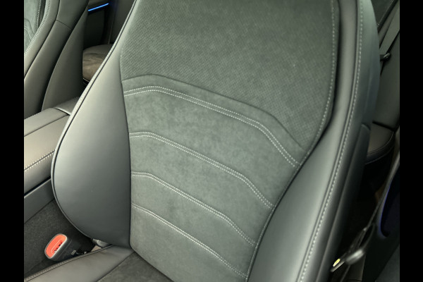 Mercedes-Benz E-Klasse 300 e Sport Edition | Trekhaak | Nightpakket | GUARD 360° vehicle protection Plus | Adaptieve Cruisecontrol | Digital Light | 360° camera | Panoramaschuifdak | Augmented Reality navigatie |