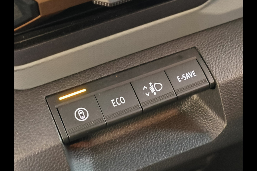 Dacia Duster 1.6 Hybrid 140 Extreme Automaat Rijklaar + Fabrieksgarantie tot 05-2027 Henk Jongen Auto's in Helmond,  al 50 jaar service zoals 't hoort!