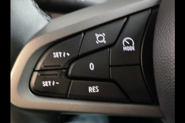 Dacia Duster 1.6 Hybrid 140 Extreme Automaat Rijklaar + Fabrieksgarantie tot 05-2027 Henk Jongen Auto's in Helmond,  al 50 jaar service zoals 't hoort!