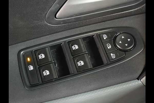 Dacia Duster 1.6 Hybrid 140 Extreme Automaat Rijklaar + Fabrieksgarantie tot 05-2027 Henk Jongen Auto's in Helmond,  al 50 jaar service zoals 't hoort!