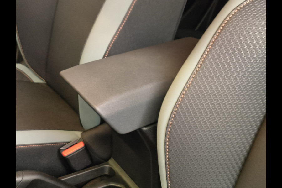 Dacia Duster 1.6 Hybrid 140 Extreme Automaat Rijklaar + Fabrieksgarantie tot 05-2027 Henk Jongen Auto's in Helmond,  al 50 jaar service zoals 't hoort!