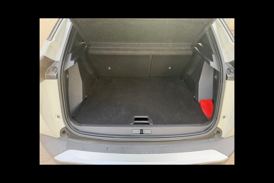 Peugeot 2008 1.2 PureTech GT NAVI I CAMERA APPLE CARPLAY ANDROID AUTO I LMV I