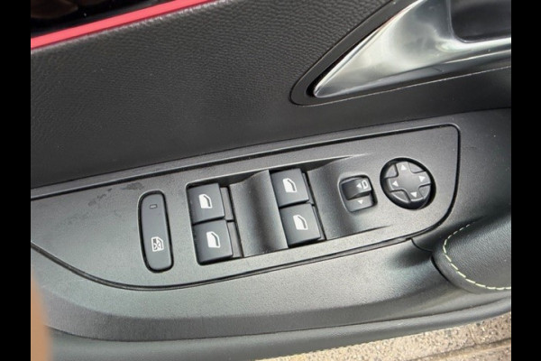 Peugeot 2008 1.2 PureTech GT NAVI I CAMERA APPLE CARPLAY ANDROID AUTO I LMV I