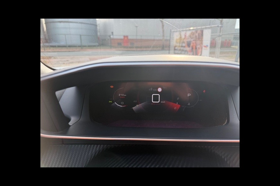 Peugeot 2008 1.2 PureTech GT NAVI I CAMERA APPLE CARPLAY ANDROID AUTO I LMV I