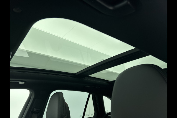 Mercedes-Benz GLC 300e 4MATIC Sport Edition | AMG Premium | Winter pakket | Nightpakket | Rijassistentiepakket Plus | Trekhaak | DIGITAL LIGHT | Parkeerpakket met 360°-camera |