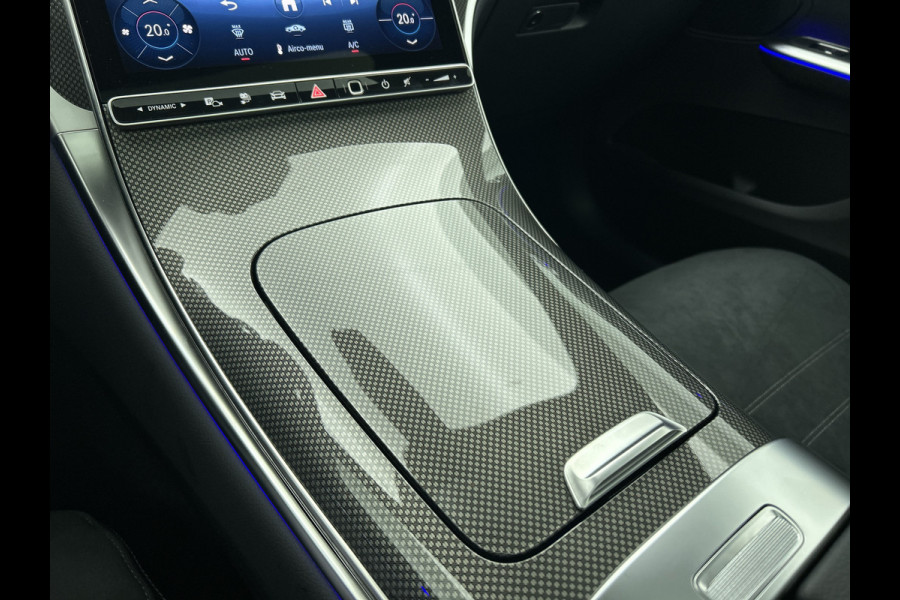 Mercedes-Benz GLC 300e 4MATIC Sport Edition | AMG Premium | Winter pakket | Nightpakket | Rijassistentiepakket Plus | Trekhaak | DIGITAL LIGHT | Parkeerpakket met 360°-camera |