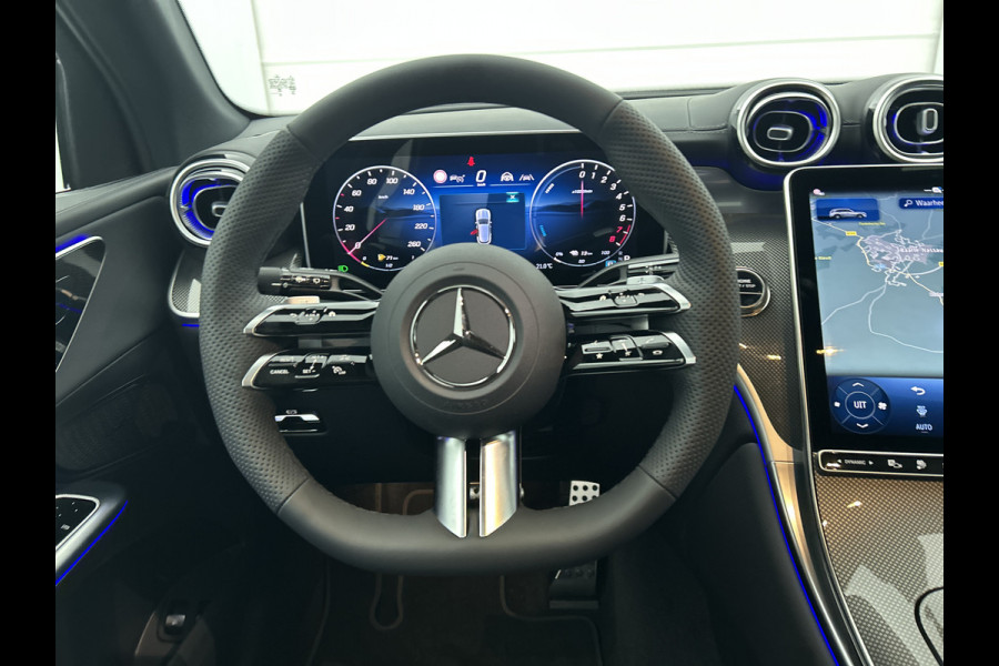 Mercedes-Benz GLC 300e 4MATIC Sport Edition | AMG Premium | Winter pakket | Nightpakket | Rijassistentiepakket Plus | Trekhaak | DIGITAL LIGHT | Parkeerpakket met 360°-camera |