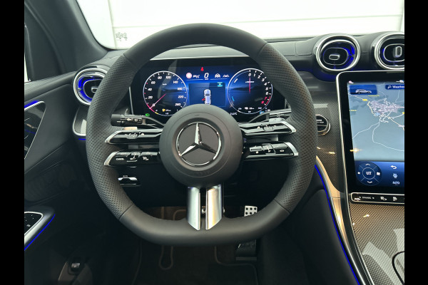 Mercedes-Benz GLC 300e 4MATIC Sport Edition | AMG Premium | Winter pakket | Nightpakket | Rijassistentiepakket Plus | Trekhaak | DIGITAL LIGHT | Parkeerpakket met 360°-camera |