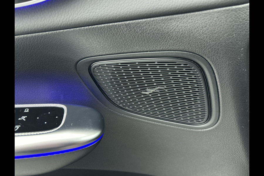 Mercedes-Benz GLC 300e 4MATIC Sport Edition | AMG Premium | Winter pakket | Nightpakket | Rijassistentiepakket Plus | Trekhaak | DIGITAL LIGHT | Parkeerpakket met 360°-camera |