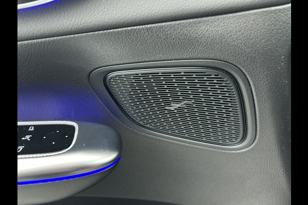 Mercedes-Benz GLC 300e 4MATIC Sport Edition | AMG Premium | Winter pakket | Nightpakket | Rijassistentiepakket Plus | Trekhaak | DIGITAL LIGHT | Parkeerpakket met 360°-camera |