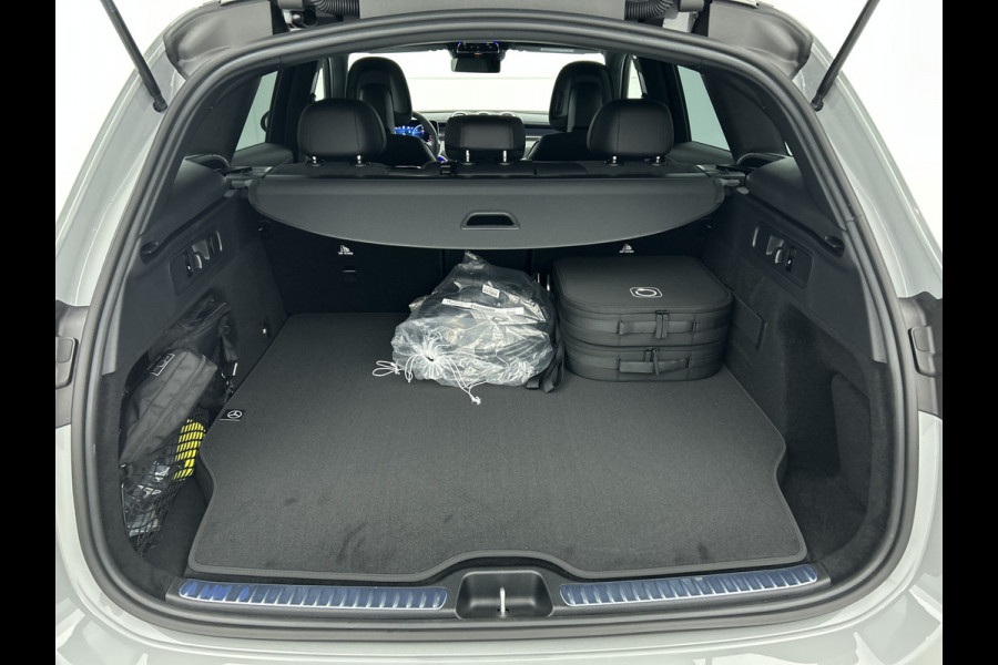 Mercedes-Benz GLC 300e 4MATIC Sport Edition | AMG Premium | Winter pakket | Nightpakket | Rijassistentiepakket Plus | Trekhaak | DIGITAL LIGHT | Parkeerpakket met 360°-camera |
