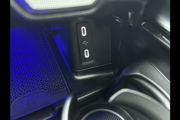 Mercedes-Benz GLC 300e 4MATIC Sport Edition | AMG Premium | Winter pakket | Nightpakket | Rijassistentiepakket Plus | Trekhaak | DIGITAL LIGHT | Parkeerpakket met 360°-camera |