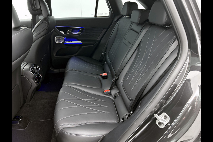 Mercedes-Benz GLC 300e 4MATIC Sport Edition | Premium Plus | Stoelventilatie/- verwarming voor | Trekhaak | Rijassistentiepakket Plus | Nightpakket | Winter pakket | Burmester® 3D surround sound systeem |