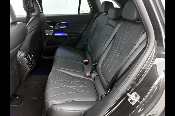 Mercedes-Benz GLC 300e 4MATIC Sport Edition | Premium Plus | Stoelventilatie/- verwarming voor | Trekhaak | Rijassistentiepakket Plus | Nightpakket | Winter pakket | Burmester® 3D surround sound systeem |