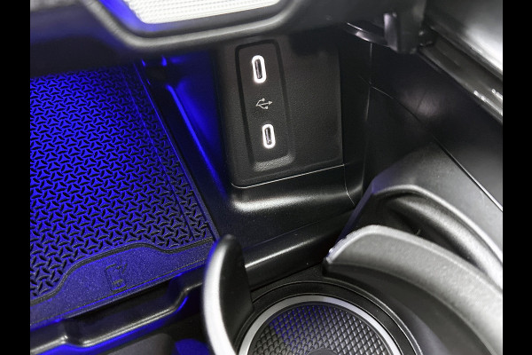 Mercedes-Benz GLC 300e 4MATIC Sport Edition | Premium Plus | Stoelventilatie/- verwarming voor | Trekhaak | Rijassistentiepakket Plus | Nightpakket | Winter pakket | Burmester® 3D surround sound systeem |