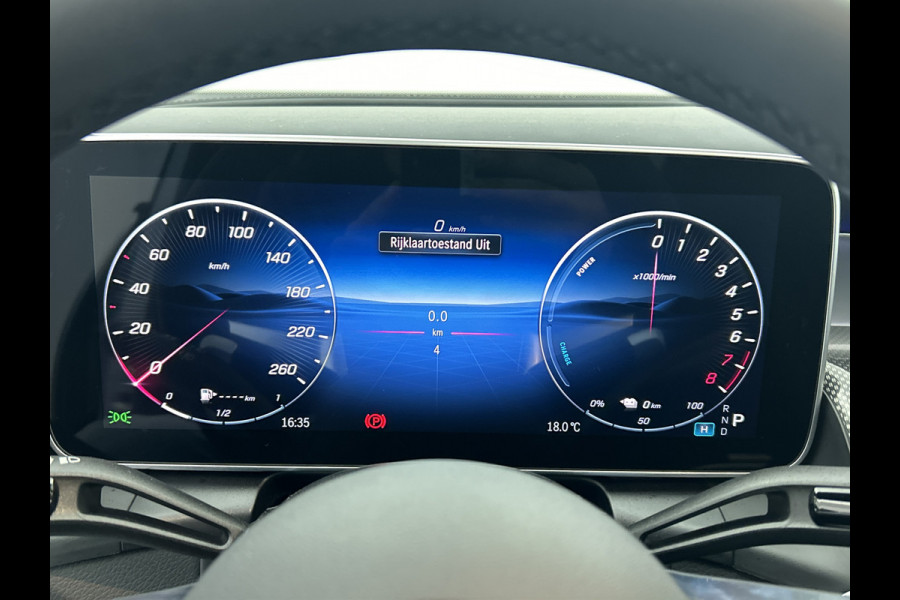 Mercedes-Benz GLC 300e 4MATIC Sport Edition | Premium pakket | Trekhaak | Nightpakket | Augmented Reality Navigation | Digital Light | Smartphone-integratie | 360° camera | Memorypakket |