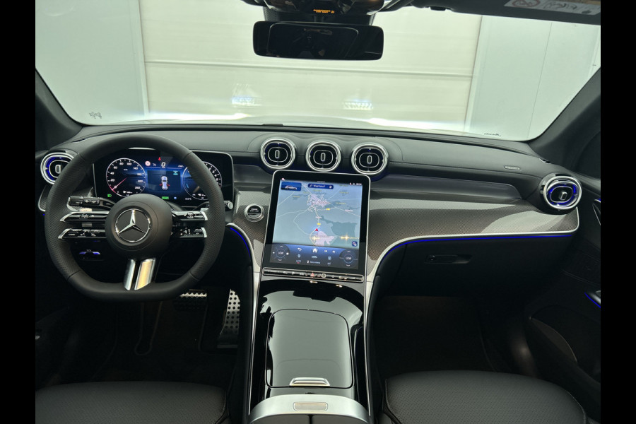 Mercedes-Benz GLC 300e 4MATIC Sport Edition | Premium pakket | Trekhaak | Nightpakket | Augmented Reality Navigation | Digital Light | Smartphone-integratie | 360° camera | Memorypakket |