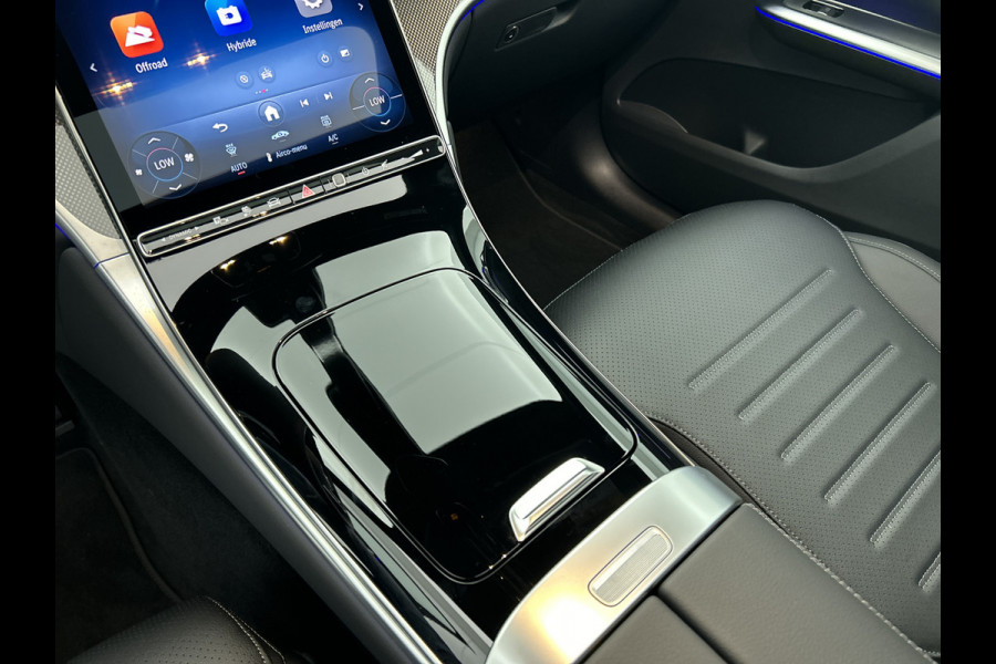 Mercedes-Benz GLC 300e 4MATIC Sport Edition | Premium pakket | Trekhaak | Nightpakket | Augmented Reality Navigation | Digital Light | Smartphone-integratie | 360° camera | Memorypakket |