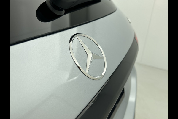 Mercedes-Benz GLC 300e 4MATIC Sport Edition | Premium pakket | Trekhaak | Nightpakket | Augmented Reality Navigation | Digital Light | Smartphone-integratie | 360° camera | Memorypakket |