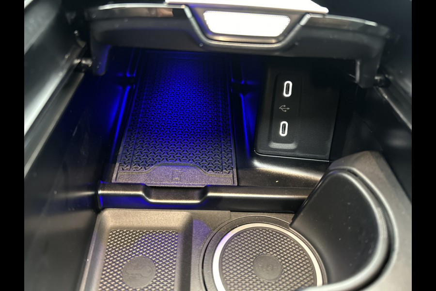 Mercedes-Benz GLC 300e 4MATIC Sport Edition | Premium pakket | Trekhaak | Nightpakket | Augmented Reality Navigation | Digital Light | Smartphone-integratie | 360° camera | Memorypakket |