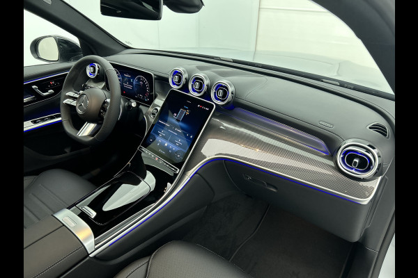 Mercedes-Benz GLC 300e 4MATIC Sport Edition | Premium pakket | Trekhaak | Nightpakket | Augmented Reality Navigation | Digital Light | Smartphone-integratie | 360° camera | Memorypakket |