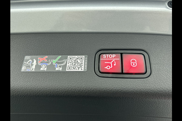 Mercedes-Benz GLC 300e 4MATIC Sport Edition | Premium pakket | Trekhaak | Nightpakket | Augmented Reality Navigation | Digital Light | Smartphone-integratie | 360° camera | Memorypakket |