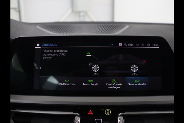 BMW 3-serie 320e Business Edition Plus | Leder | Stoelverwarming | Live Cockpit | Carplay | Navigatie | Full LED | Parkeerhulp | Climate control | Bluetooth | PHEV | Plug In