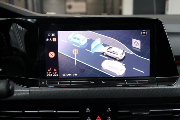 Volkswagen Golf 2.0 TSI GTI Clubsport 301+PK LED+IQ/PANO/HALF LEER+ALCANTARA+S.VERWARMING/19"/CAM/LINE/ACC/ECC/12 MND GARANTIE!