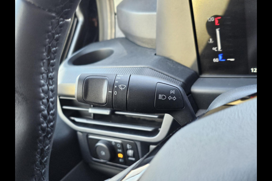 Ford Transit Custom 320 2.0 TDCI L1H1 Trend 136pk | Adaptieve Cruise | SYNC 4 Navigatie | Stoelverwarming | LED Koplampen | Verlengde fabrieksgarantie tot 09-2028