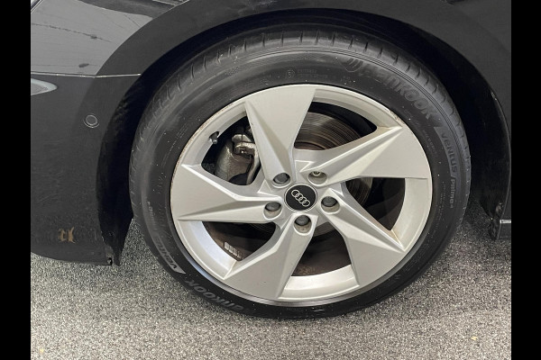 Audi A3 Sportback 30 TFSI S edition Navigatie Apple Carplay / Android Auto Adaptive Cruise Control Parkeersensoren Full Led Virtual Cockpit Climate Control