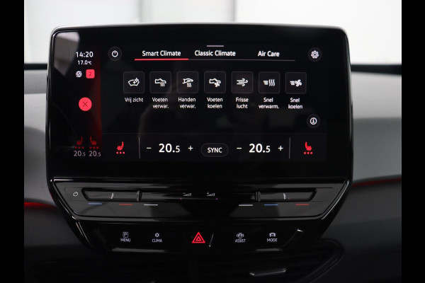 Volkswagen ID.3 First Plus 58 kWh | Stoel & stuurverwarming | Camera | Adaptive cruise | Sfeerverlichting | Carplay | Navigatie | Matrix LED | Parkeerhulp | Sfeerverlichting | Climate control