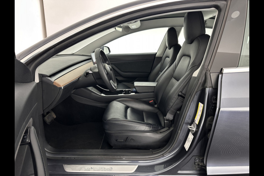 Tesla Model 3 Standard RWD Plus 60 kWh [ 3-Fase ] (INCL-BTW) Aut. *PANO | AUTO-PILOT | LEATHER | KEYLESS | FULL-LED | MEMORY-PACK | TOP-VIEW | DAB | CARPLAY | DIGI-COCKPIT | LANE-ASSIST | COMFORT-SEATS | 18"ALU*
