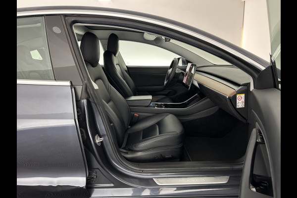 Tesla Model 3 Standard RWD Plus 60 kWh [ 3-Fase ] (INCL-BTW) Aut. *PANO | AUTO-PILOT | LEATHER | KEYLESS | FULL-LED | MEMORY-PACK | TOP-VIEW | DAB | CARPLAY | DIGI-COCKPIT | LANE-ASSIST | COMFORT-SEATS | 18"ALU*