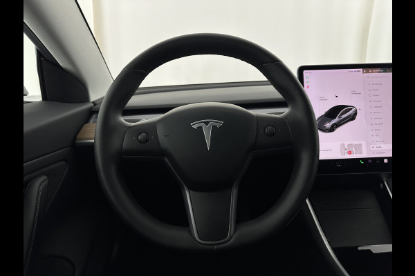 Tesla Model 3 Standard RWD Plus 60 kWh [ 3-Fase ] (INCL-BTW) Aut. *PANO | AUTO-PILOT | LEATHER | KEYLESS | FULL-LED | MEMORY-PACK | TOP-VIEW | DAB | CARPLAY | DIGI-COCKPIT | LANE-ASSIST | COMFORT-SEATS | 18"ALU*