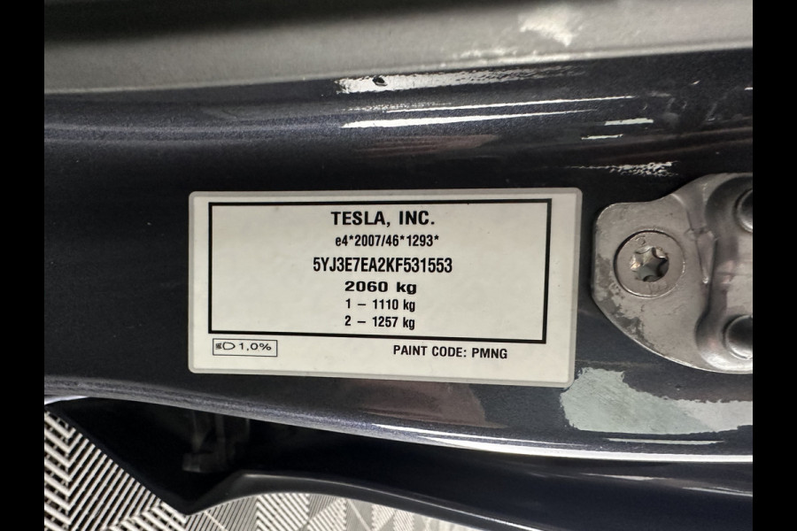 Tesla Model 3 Standard RWD Plus 60 kWh [ 3-Fase ] (INCL-BTW) Aut. *PANO | AUTO-PILOT | LEATHER | KEYLESS | FULL-LED | MEMORY-PACK | TOP-VIEW | DAB | CARPLAY | DIGI-COCKPIT | LANE-ASSIST | COMFORT-SEATS | 18"ALU*