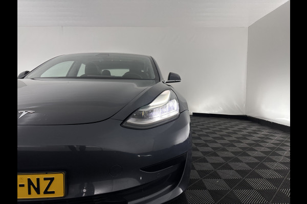 Tesla Model 3 Standard RWD Plus 60 kWh [ 3-Fase ] (INCL-BTW) Aut. *PANO | AUTO-PILOT | LEATHER | KEYLESS | FULL-LED | MEMORY-PACK | TOP-VIEW | DAB | CARPLAY | DIGI-COCKPIT | LANE-ASSIST | COMFORT-SEATS | 18"ALU*