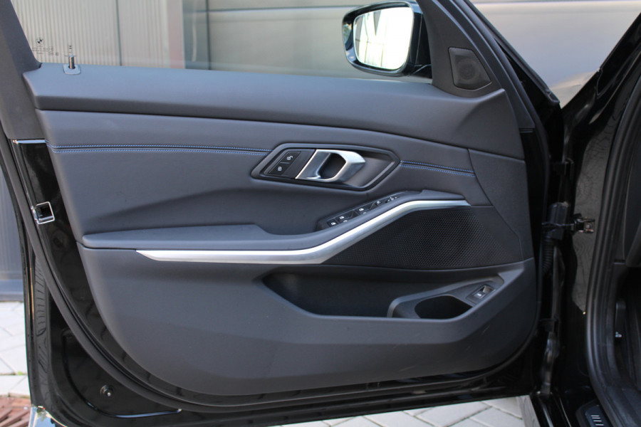 BMW 3 Serie Touring 330i xDrive | FACELIFT | M-SPORT | ACC | SFEER | CARPLAY | STOELVERW