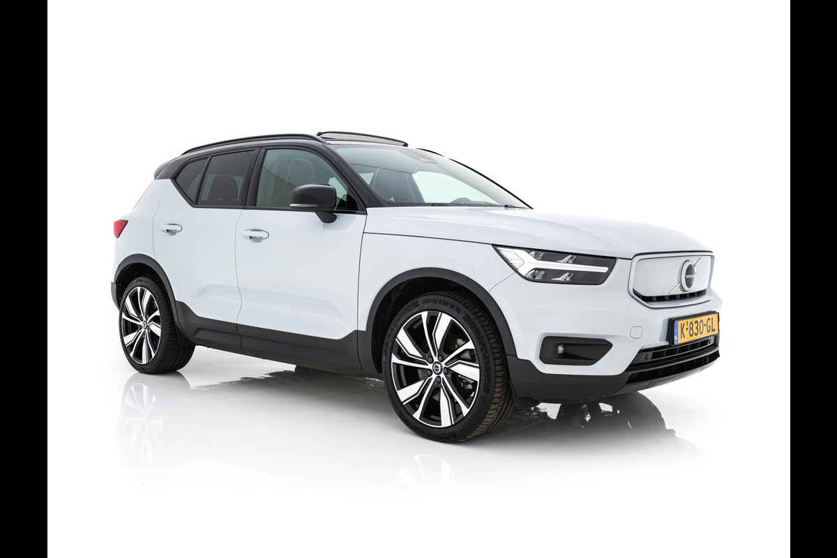 Volvo XC40 Recharge P8 AWD R-Design [ 3-Fase-11kW ] {SOH-89%} (INCL-BTW) *PANO | LEATHER-MICROFIBRE | DIGI-COCKPIT | FULL-LED | NAVI-FULLMAP | ECC | CARPLAY | PDC | KEYLESS | HEATED-SPORTSEATS | BLIS | PRIVACY-GLASS | 20"ALU*
